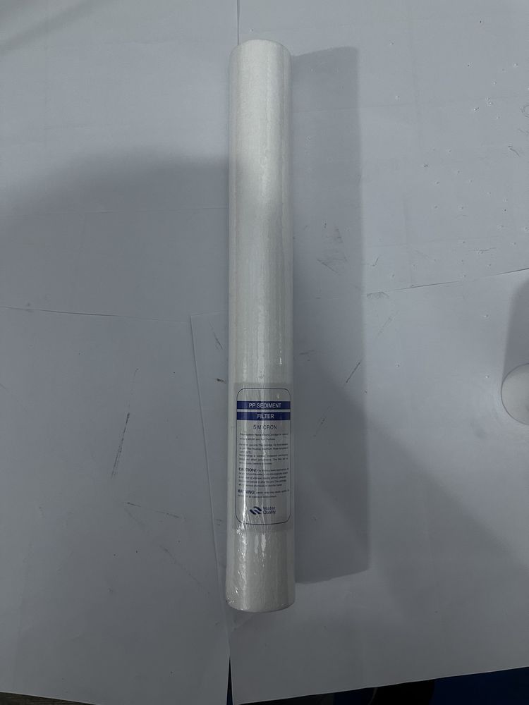 Filtro de polipropileno de 20 pulgadas (formato largo). Retiene sedimentos de 5 micras con mayor capacidad y vida útil. 2