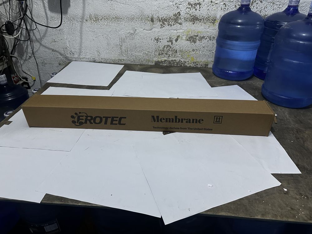 Membrana serie ULP (Ultra Baja Presión) medida estándar 4040. Diseñada para alta producción de agua con menor consumo de energía. 3