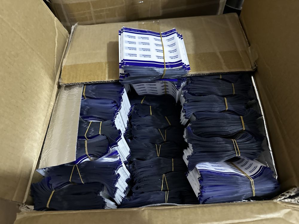 Precintos de seguridad para sellar tapas de bidones de agua. Material termoencogible que garantiza que el envase no ha sido abierto. 2